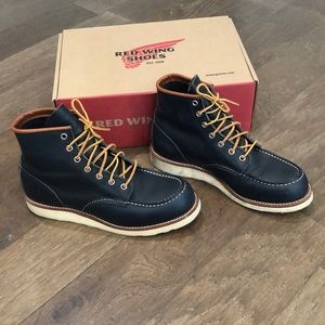 Red Wing classic moc boot